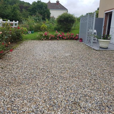 Les Lupins Acomodação com café da manhã Étretat Exterior foto