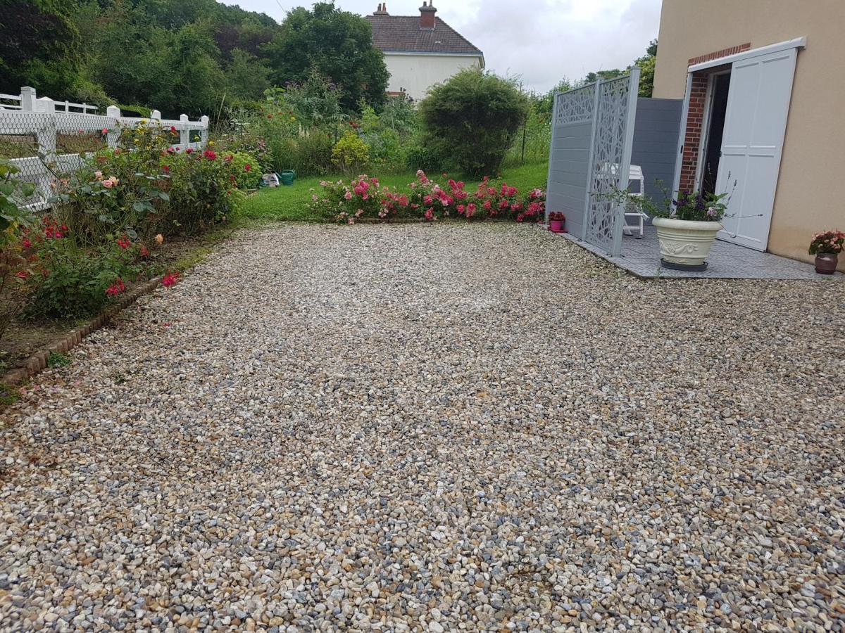 Les Lupins Acomodação com café da manhã Étretat Exterior foto